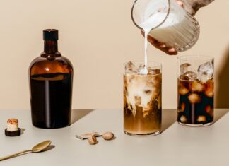 Забудьте про добавки: як максимізувати користь кави для здоров’я