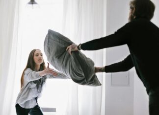 Как часто следует менять подушку (и почему это важно)