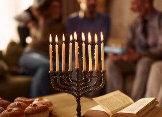42 Поздравления с Ханукой, чтобы поделиться ими в этот сезон