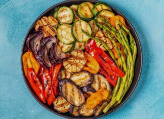 Варені проти сирих: 5 овочів, які корисніші при нагріванні