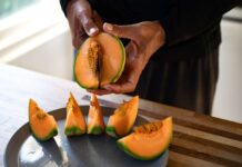 Дивовижна користь для здоров’я від дині, кавуна та медової дині