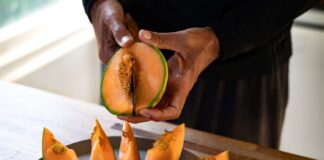 Дивовижна користь для здоров’я від дині, кавуна та медової дині