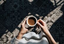 Максимізуй Каву, Мінімізуй Порушення Сну: Практичне Керівництво