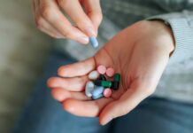 Взаємодія вітаміну C: 5 добавок та ліків, які слід приймати окремо