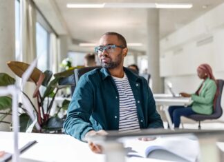 Управління СДВГ на Роботі: Стратегії для Успіху