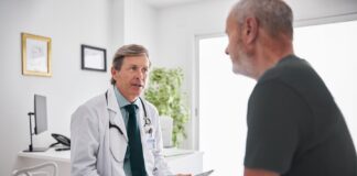 Zarządzanie rakiem prostaty poprzez aktywny nadzór: zrozumienie lęku i strategii radzenia sobie