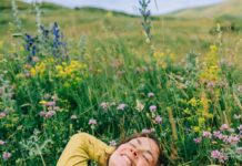 Маленькие шаги, большие перемены: экспертные стратегии для устойчивого ментального благополучия