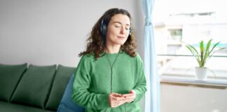 Burn the Candle at Both Ends? Try These 7 Fixes for Crohn’s Fatigue