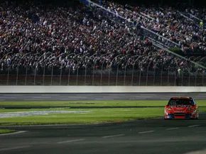 Зелене екіпірування NASCAR: Переробка та тисячі миль