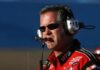 Як трек NASCAR фізично змінюється під час гонки?